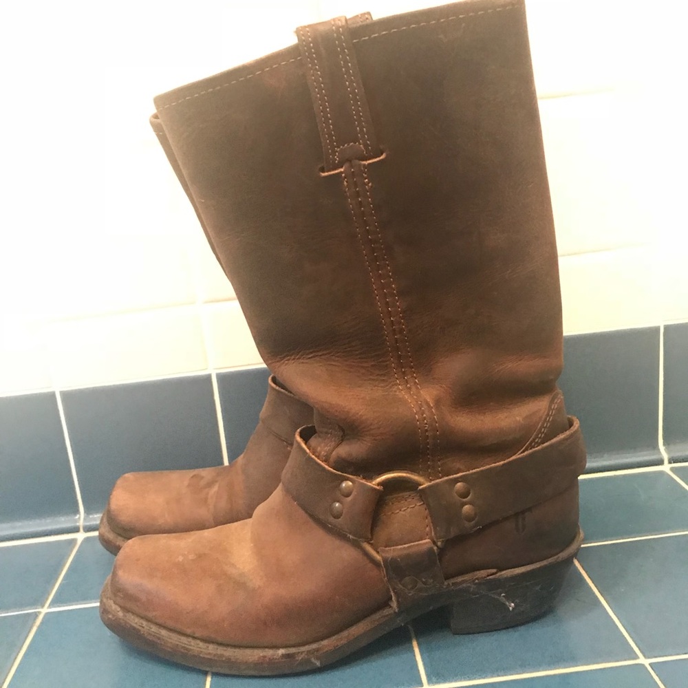 Harness Frye Boots